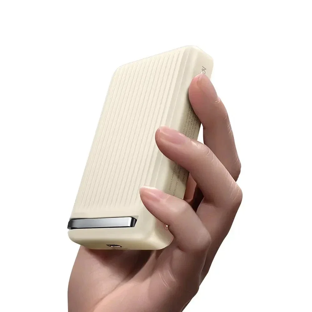 Mcdodo MC-7810 10.000 mAh 30 W  qİ2 Manyetik Stantlı Powerbank