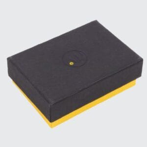 Kaliteli geçme kapaklı mukavva kutular ile ürünlerinizi koruyun. Farklı boyut ve modellerde hemen satışta! Harika Kutular