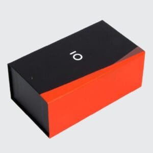 Kalite ve dayanıklılığı bir arada sunan mıknatıs kapaklı mukavva kutularımızla tanışın. Güvenli ve uzun ömürlü yapısı ile eşyalarınızı koruyun.