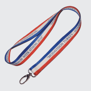 Şık ve dayanıklı boğma kancalı saten yaka ipleri ile tanışın! Kaliteli malzeme ve özenli işçilikle üretilen bu yaka ipleri, hem konfor hem de estetik sunar. Zarif bir görünüm arayanlar için ideal bir seçim. Hemen keşfedin ve yaka iplerinizi kişiselleştirin.