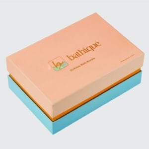 Kurumsal hediye sunumlarınız için harika lambalı mukavva kutu. Ürününüze prestij katın ve müşterilerinize verdiğiniz değeri ambalajla gösterin.