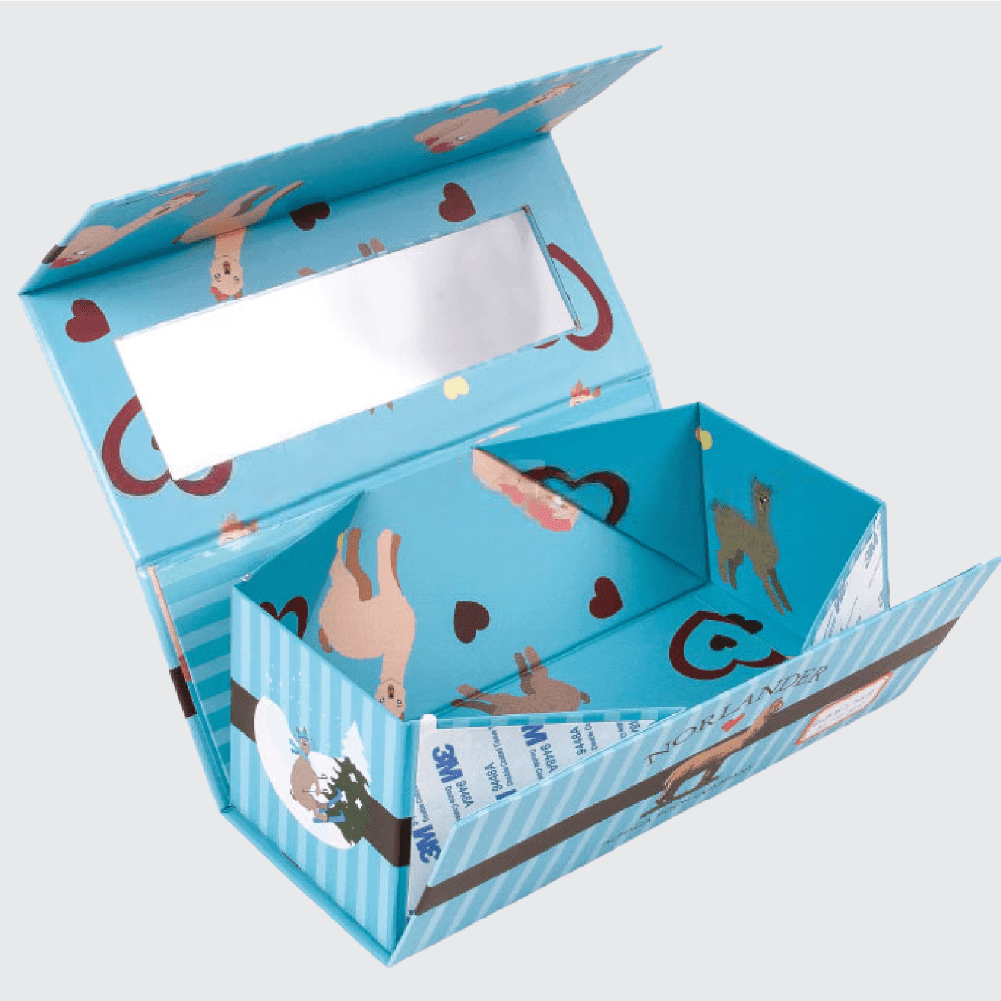 Pencereli mukavva kutular, kit kutusu ve kurumsal hediye olarak harika seçenekler sunar. Yaratıcı ve estetik tasarımıyla öne çıkan bu kutular.