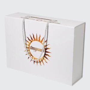 Influencer ve tanıtım kutuları için ideal olan Çanta Mukavva Kutu modellerimizle, kreatif ve dikkat çekici paketler hazırlayın.