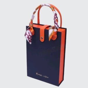 Çanta Mukavva Kutu ile influencer kutusu ve konsept tanıtım çözümleri. Kreatif ve profesyonel tasarımlar ile markanızı yansıtın.