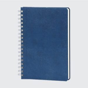 Bağcılar Model 20×28 cm Promosyon Defter, geniş yazım alanı ve şık tasarımı ile kurumsal müşteriler için özenle tasarlanmıştır. Dayanıklı termo PU sert kapak, 80 gr ivory krem kağıt ve 240 kareli sayfa ile üstün yazım deneyimi sunar. Neptün Global olarak, dijital, serigraf, UV ve sıcak klişe baskı seçenekleriyle defterinizi markanıza özel olarak kişiselleştiriyoruz. Geniş boyutları ve kaliteli yapısıyla Bağcılar Model Defter, hem günlük kullanım hem de kurumsal hediye için mükemmel bir seçimdir. Renk seçenekleri: Turkuaz, Kırmızı, Taba, Gri, Lacivert.