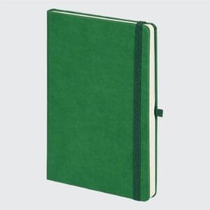 Haliç Model 13×21 cm Promosyon Defter, termo PU sert kapak, 55 gr krem kağıt ve çizgili iç sayfalarıyla işlevsellik ve zarafeti bir arada sunar. Esnek lastik ve kalem tutucusu sayesinde kullanım kolaylığı sağlar. Neptün Global olarak, markanızı yansıtacak özel baskı seçenekleriyle kişiselleştirme imkanı sunuyoruz. Kurumsal müşteriler ve global markalar için ideal promosyon çözümü olan bu defter, dayanıklılığı ve estetik tasarımıyla öne çıkar. Gri, taba, kahve, yeşil, turkuaz gibi renk seçenekleriyle, markanızı fark edilir kılın.