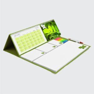 Ayraç ve Yapışkan Bloknotlu Masa Takvimi ()